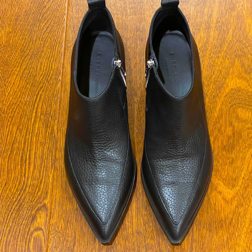 Everlane booties! Never worn!